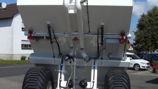 Rozsypávač pojiva – pre stabilizáciu vápnom/cementom Rozsypávač pojiva – pre stabilizáciu vápnom/cementom