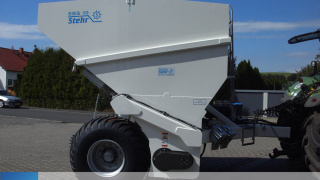 Rozsypávač pojiva – pre stabilizáciu vápnom/cementom Rozsypávač pojiva – pre stabilizáciu vápnom/cementom